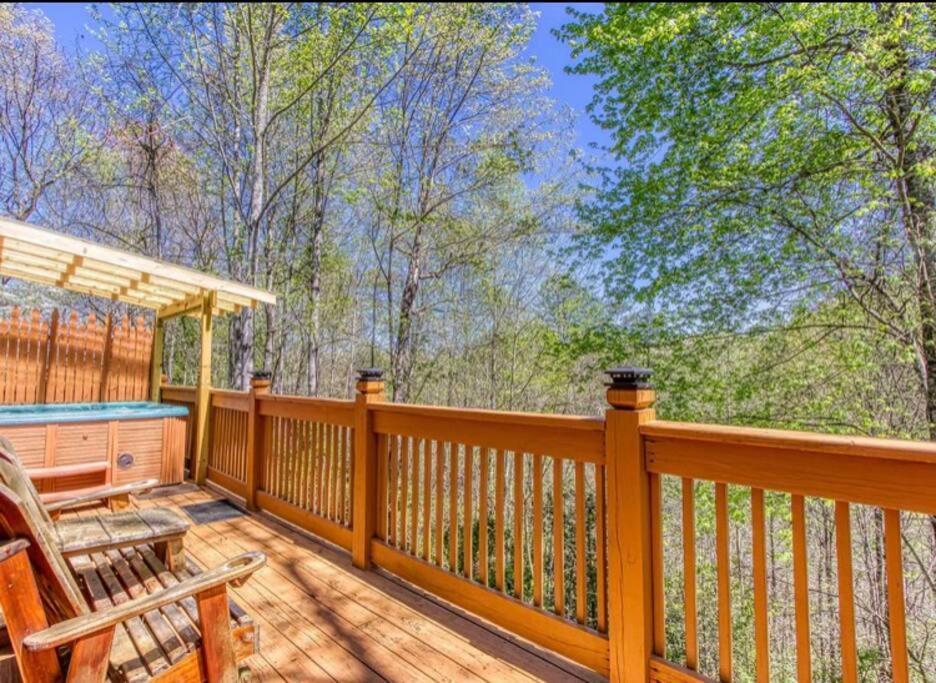 סביירוויל Lazy Bear Cabin מראה חיצוני תמונה